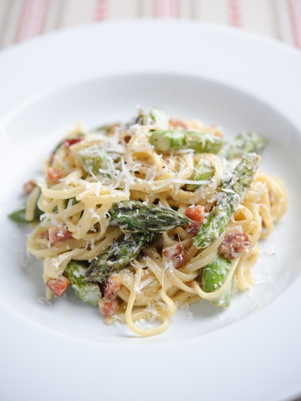 British asparagus, pancetta and lemon linguine